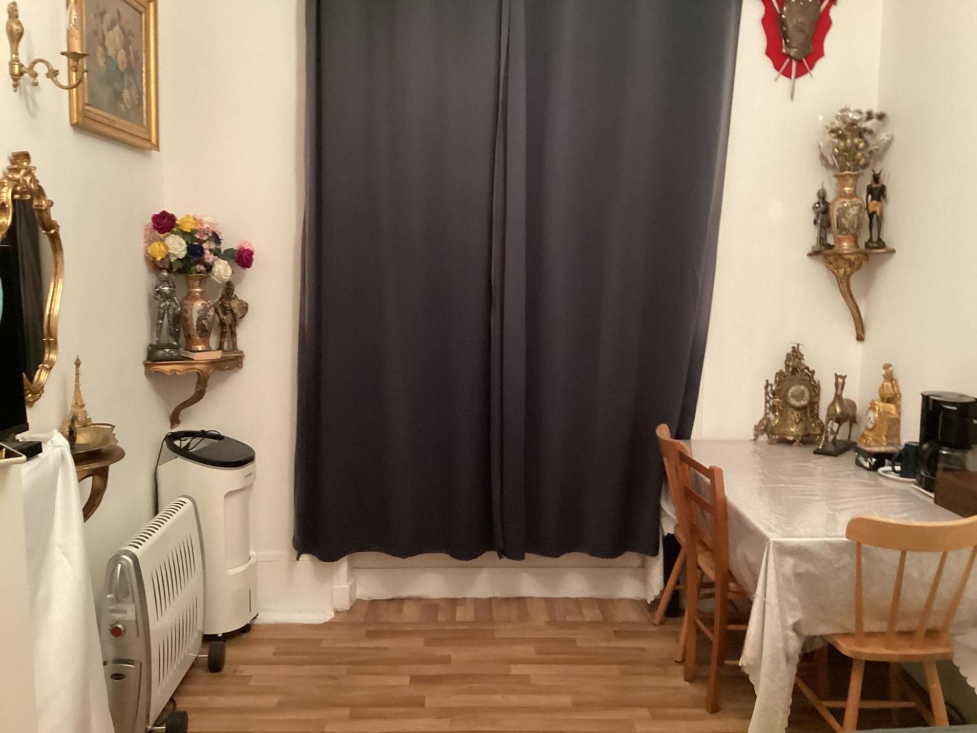 Chez Le Habitant 282 Rue Lecourbe 75015 *