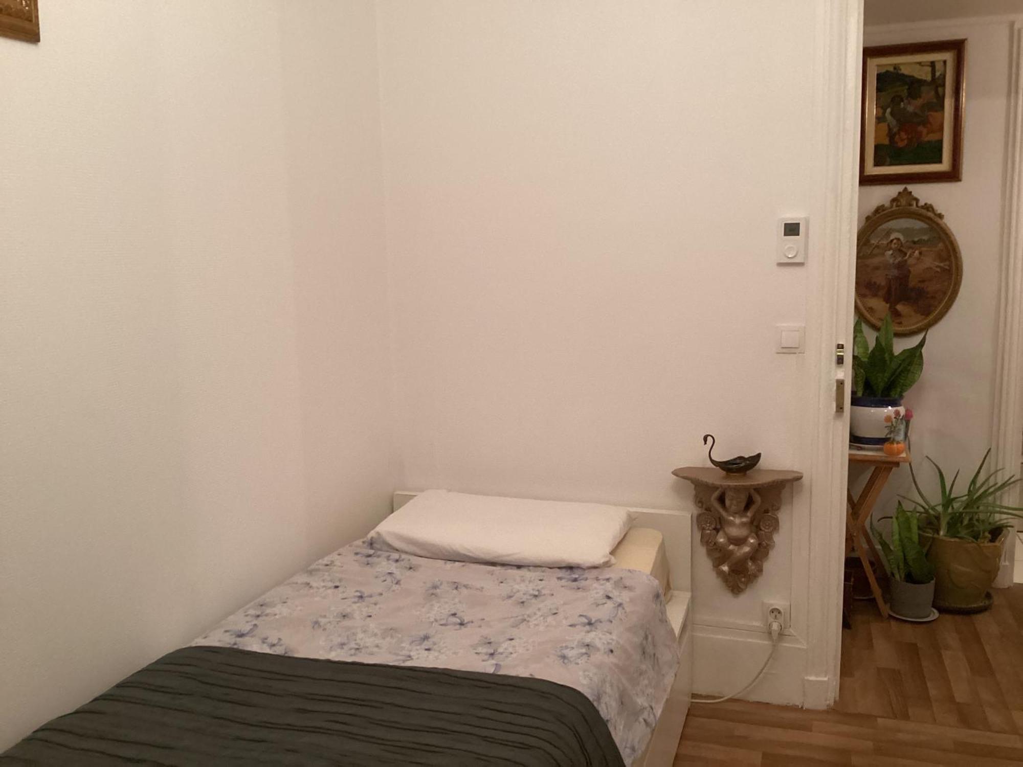 Chez Le Habitant 282 Rue Lecourbe 75015 Alloggio in famiglia