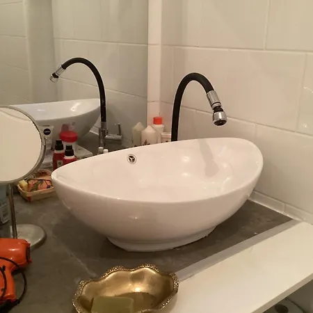 Chez Le Habitant 282 Rue Lecourbe 75015 Alloggio in famiglia Parigi
